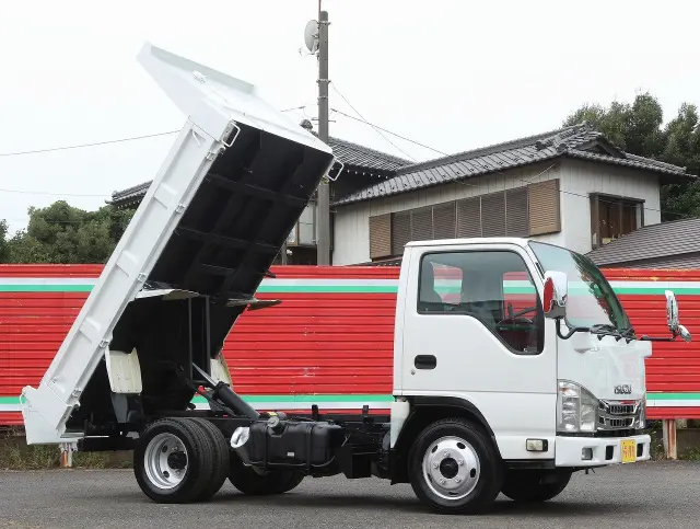 いすゞ エルフ SKG-NJR85AD(2WD)の写真20