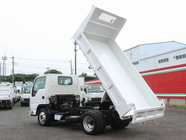 いすゞ エルフ SKG-NJR85AD(2WD)の写真23