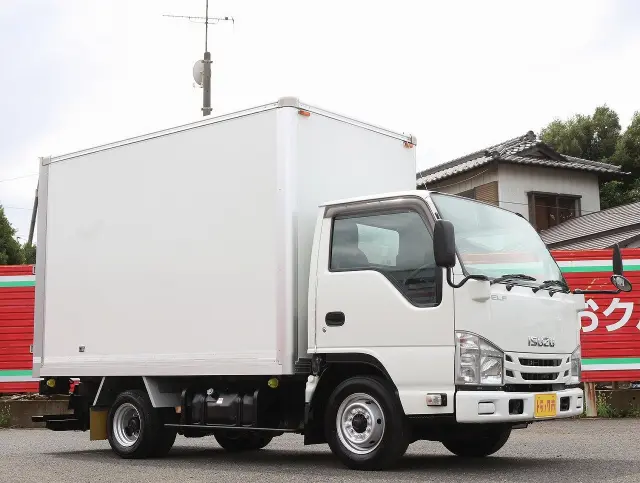 いすゞ エルフ TRG-NHR85A(2WD)の写真24