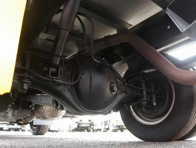 いすゞ エルフ TRG-NHR85A(2WD)の写真49