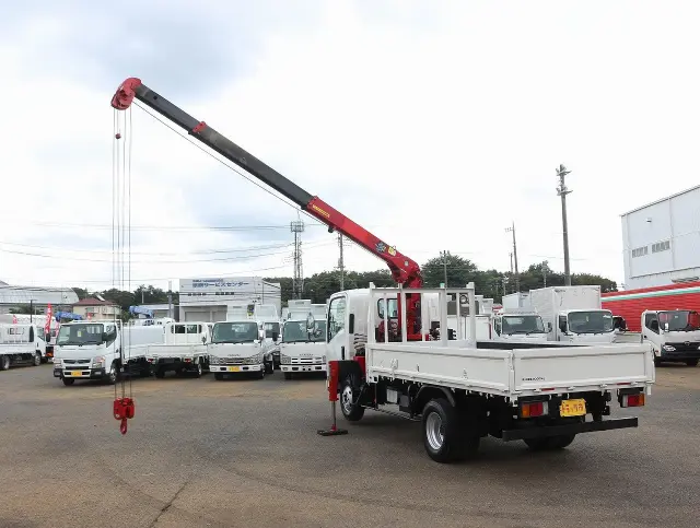 いすゞ エルフ TPG-NMR85AN(2WD)の写真2