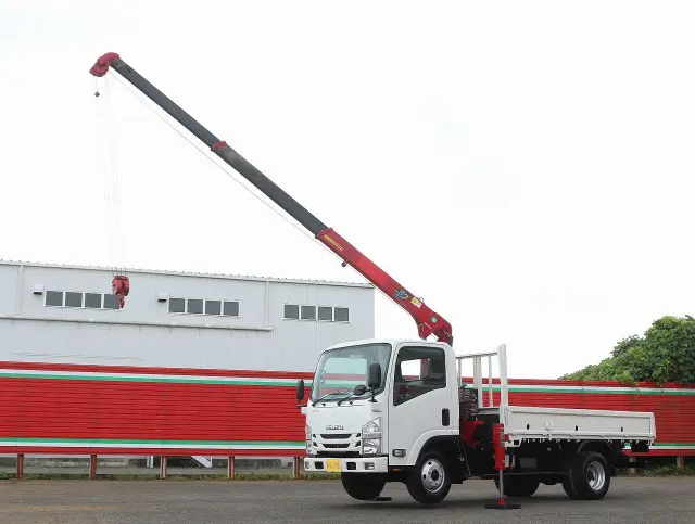 いすゞ エルフ TPG-NMR85AN(2WD)の写真35