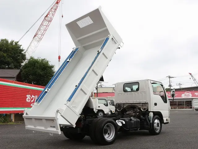 いすゞ エルフ TKG-NKR85AD(2WD)の写真21