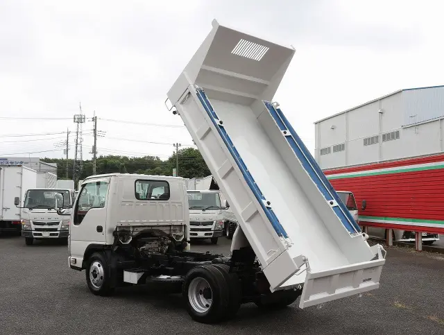 いすゞ エルフ TKG-NKR85AD(2WD)の写真23