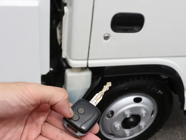 いすゞ エルフ TKG-NKR85AD(2WD)の写真46