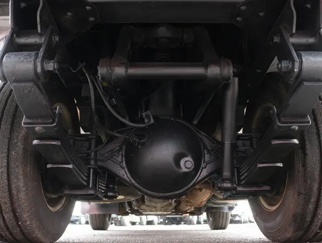 いすゞ エルフ TKG-NJR85AD(2WD)の写真49