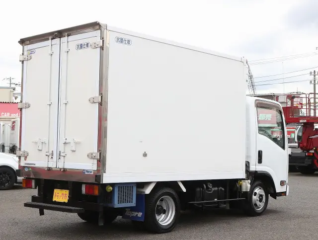 いすゞ エルフ TRG-NLR85AN(2WD)の写真2