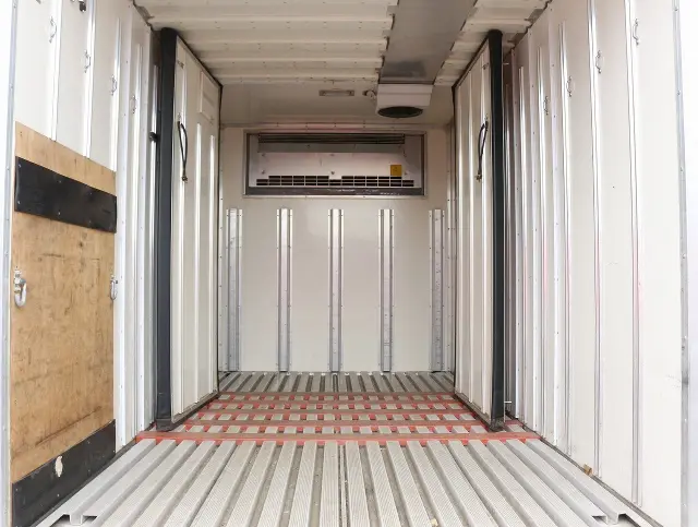 いすゞ エルフ TRG-NLR85AN(2WD)の写真31