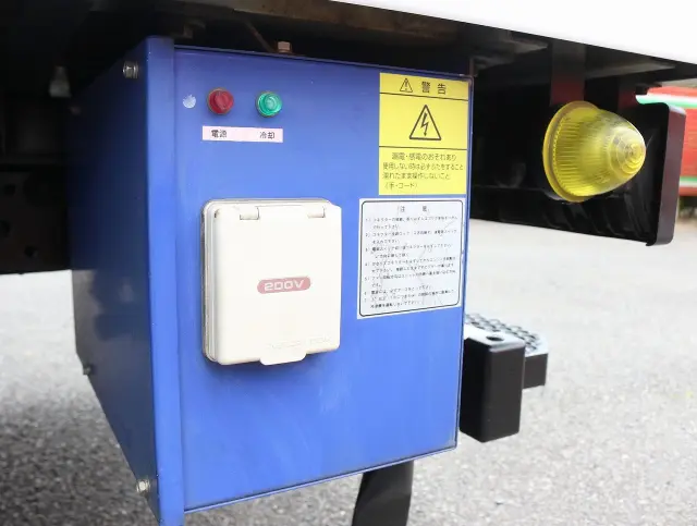 いすゞ エルフ TRG-NLR85AN(2WD)の写真39