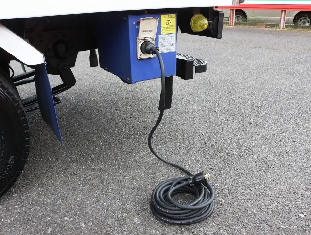 いすゞ エルフ TRG-NLR85AN(2WD)の写真41