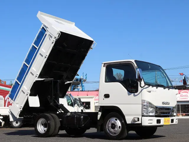 いすゞ エルフ TPG-NJR85AD(2WD)の写真17