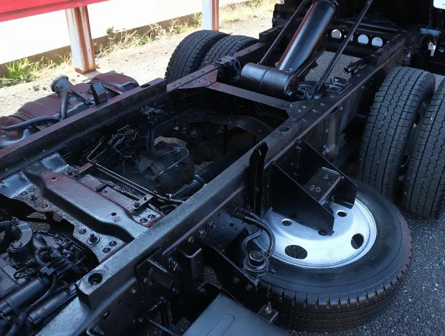 いすゞ エルフ TPG-NJR85AD(2WD)の写真47