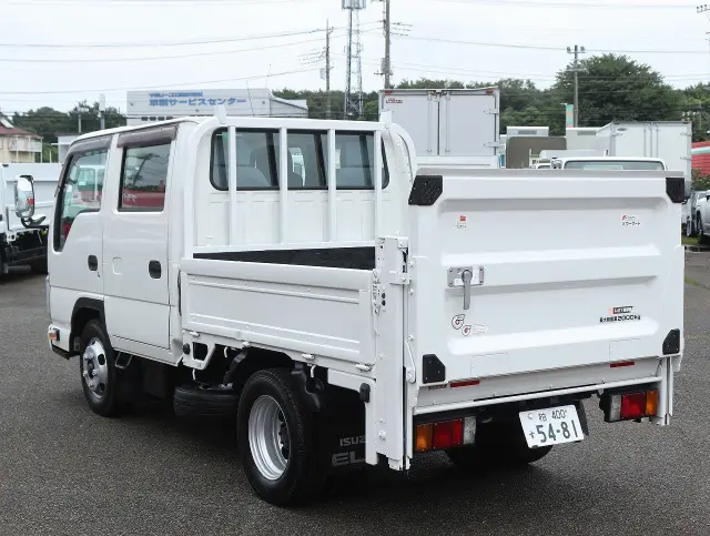 いすゞ エルフ TRG-NJR85A(2WD)の写真24