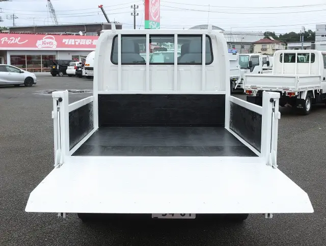 いすゞ エルフ TRG-NJR85A(2WD)の写真29