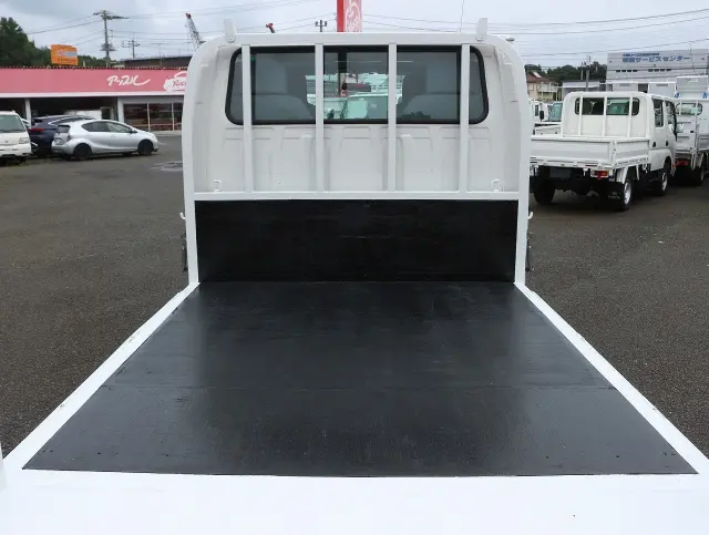 いすゞ エルフ TRG-NJR85A(2WD)の写真30