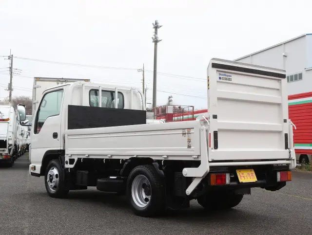 いすゞ エルフ TPG-NJR85A(2WD)の写真23