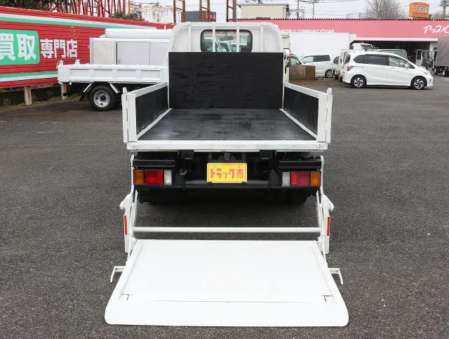 いすゞ エルフ TPG-NJR85A(2WD)の写真26