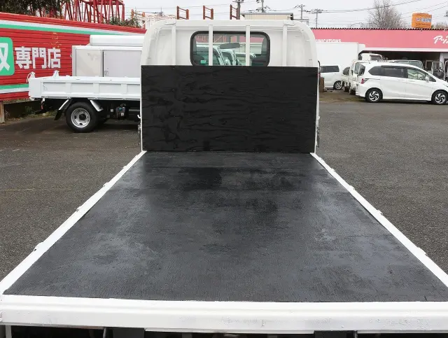 いすゞ エルフ TPG-NJR85A(2WD)の写真32