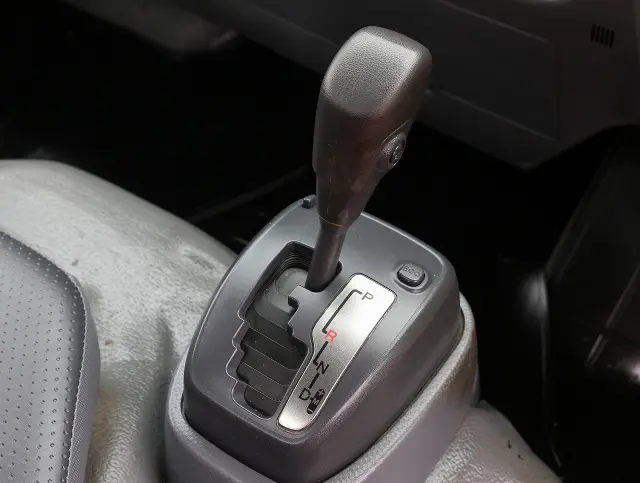 いすゞ エルフ TPG-NJR85A(2WD)の写真38