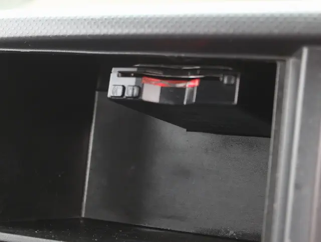 いすゞ エルフ TPG-NJR85A(2WD)の写真42