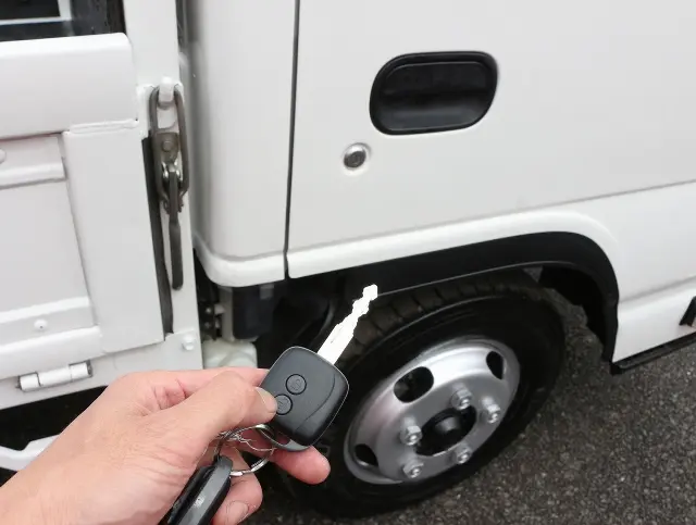 いすゞ エルフ TPG-NJR85A(2WD)の写真44