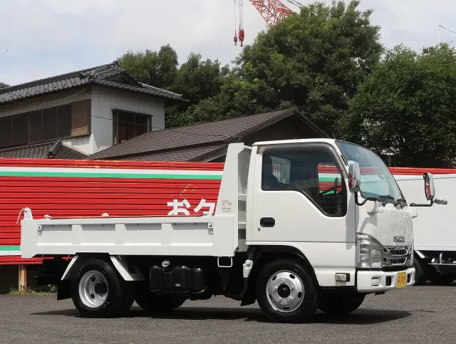 いすゞ エルフ TPG-NKR85AN(2WD)の写真24