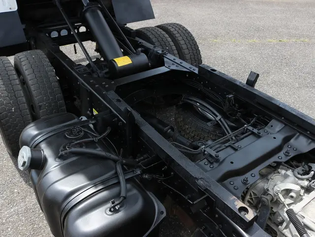 いすゞ エルフ TPG-NKR85AN(2WD)の写真44