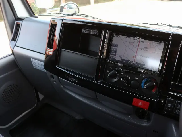 いすゞ エルフ TRG-NJR85A(2WD)の写真33