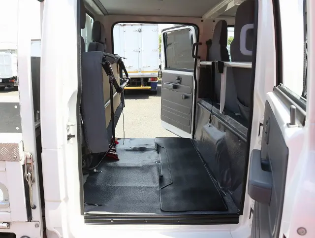 いすゞ エルフ TRG-NJR85A(2WD)の写真41