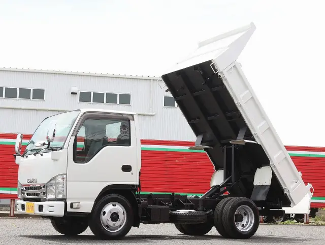いすゞ エルフ TPG-NKR85AD(2WD)の写真21