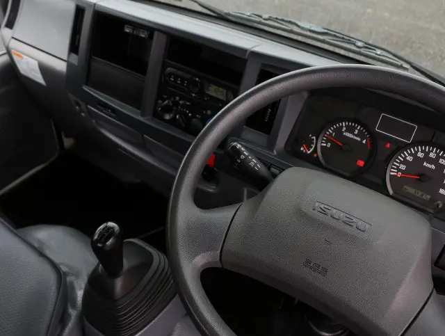 いすゞ エルフ TPG-NJR85AD(2WD)の写真35