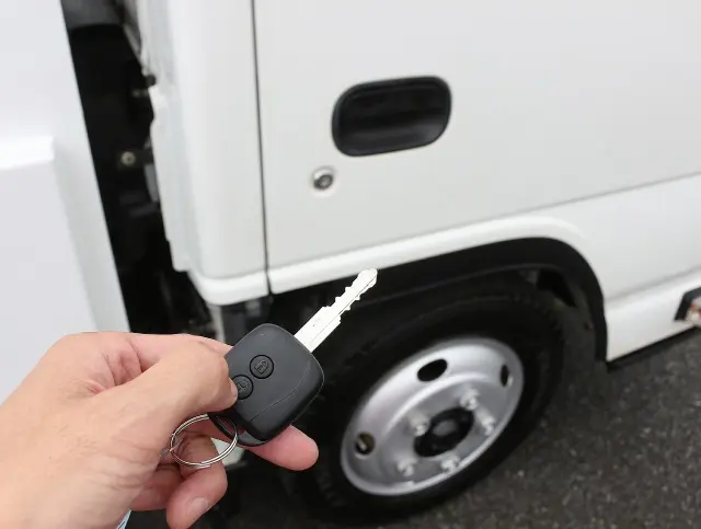 いすゞ エルフ TPG-NJR85AD(2WD)の写真39