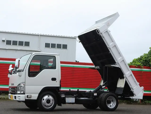 いすゞ エルフ TPG-NJR85AN(2WD)の写真19