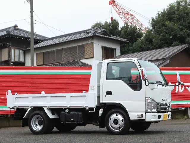 いすゞ エルフ TPG-NJR85AN(2WD)の写真26
