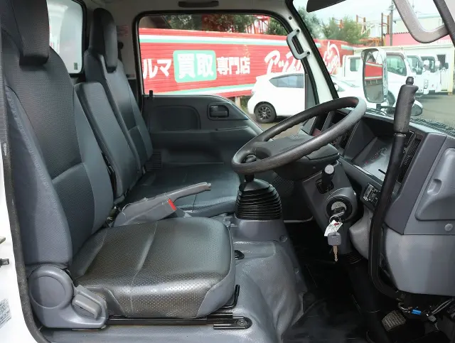 いすゞ エルフ TPG-NJR85AN(2WD)の写真33