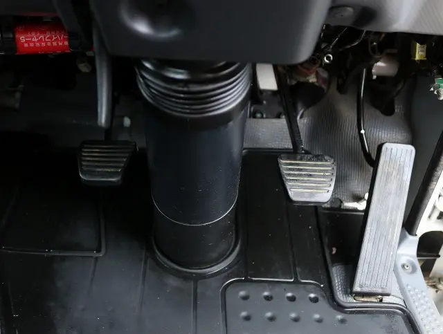 いすゞ エルフ TPG-NJR85AN(2WD)の写真37