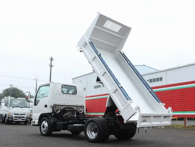いすゞ エルフ TPG-NJR85AN(2WD)の写真23