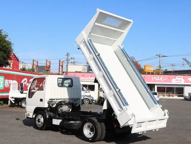 いすゞ エルフ TPG-NJR85AD(2WD)の写真22