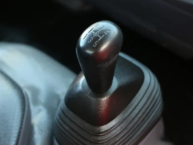 いすゞ エルフ TPG-NJR85AD(2WD)の写真38