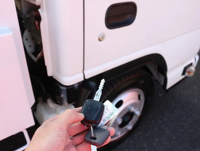 いすゞ エルフ TPG-NJR85AD(2WD)の写真47