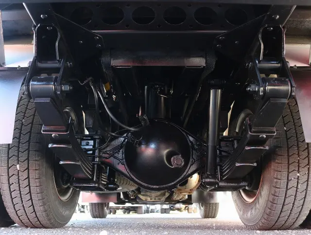 いすゞ エルフ TPG-NJR85AD(2WD)の写真49