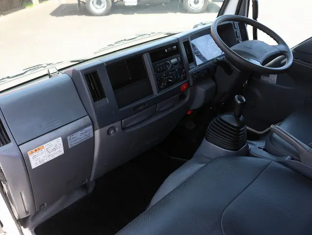 いすゞ エルフ TPG-NKR85AD(2WD)の写真34