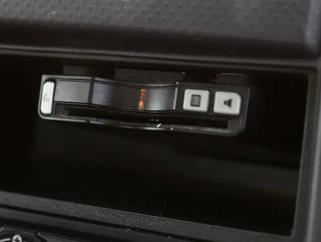 いすゞ エルフ TPG-NKR85AD(2WD)の写真41