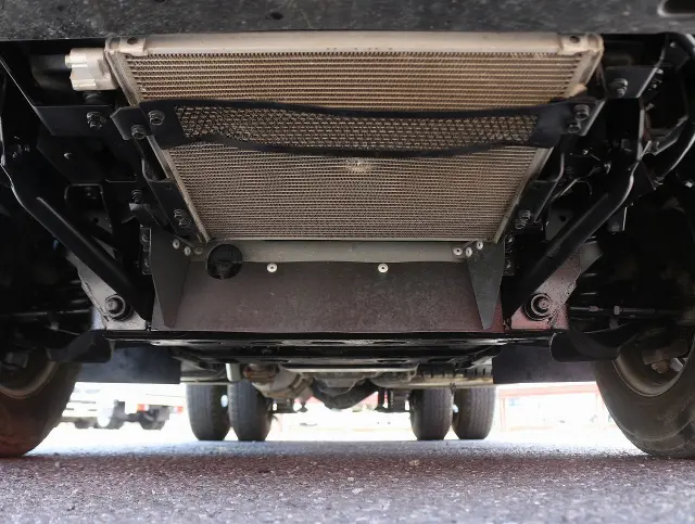いすゞ エルフ TPG-NKR85AD(2WD)の写真48