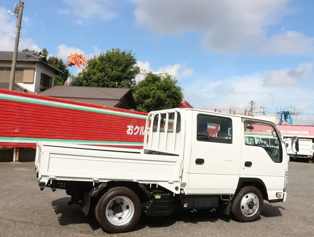 いすゞ エルフ TRG-NJS85A(4WD)の写真5