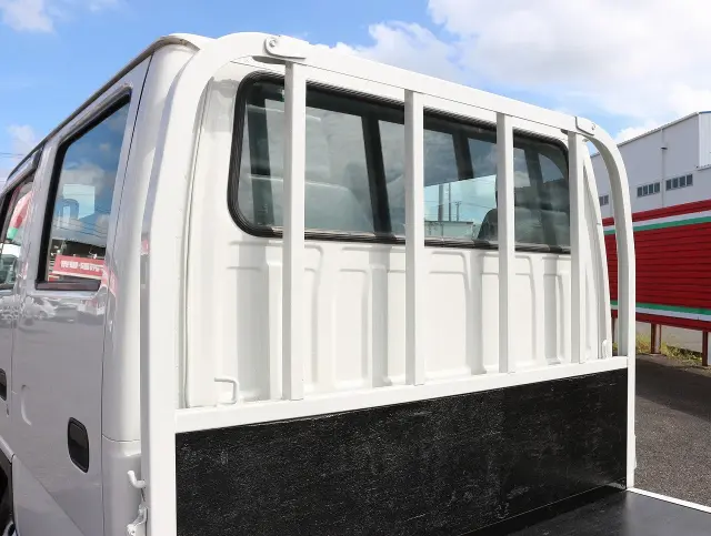 いすゞ エルフ TRG-NJS85A(4WD)の写真18