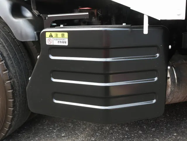 いすゞ エルフ TRG-NJS85A(4WD)の写真24