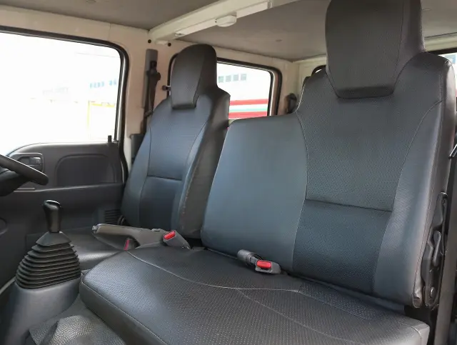 いすゞ エルフ TRG-NJS85A(4WD)の写真39