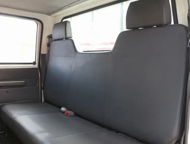 いすゞ エルフ TRG-NJS85A(4WD)の写真43