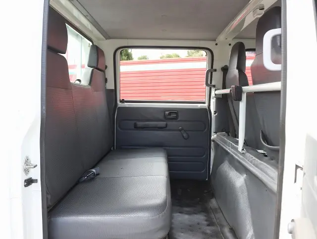 いすゞ エルフ TRG-NJS85A(4WD)の写真44